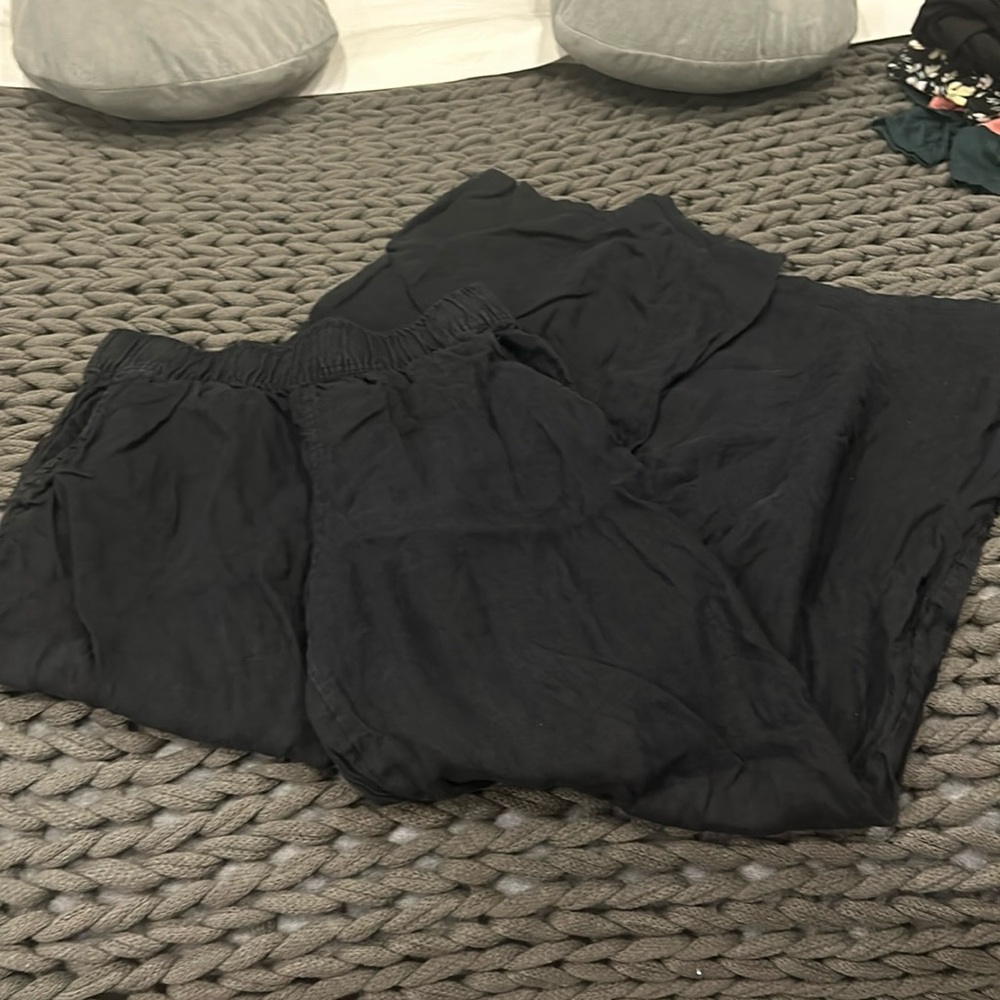 Loose fitting pants - Picture 3 of 4